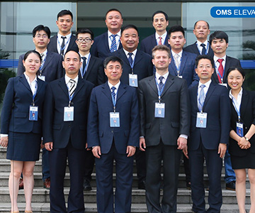 千呼萬喚始出來，濃墨重彩奧瑪斯